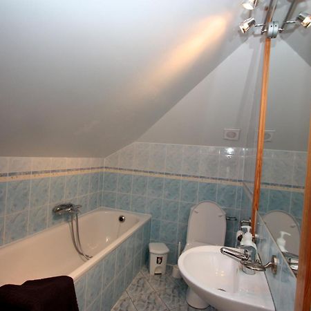 Guesthouse Storu-Laugar ラウガー エクステリア 写真
