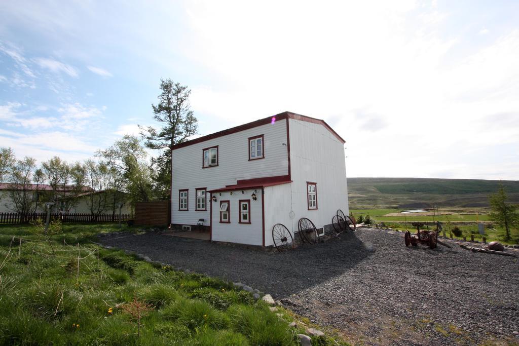 Guesthouse Storu-Laugar ラウガー エクステリア 写真