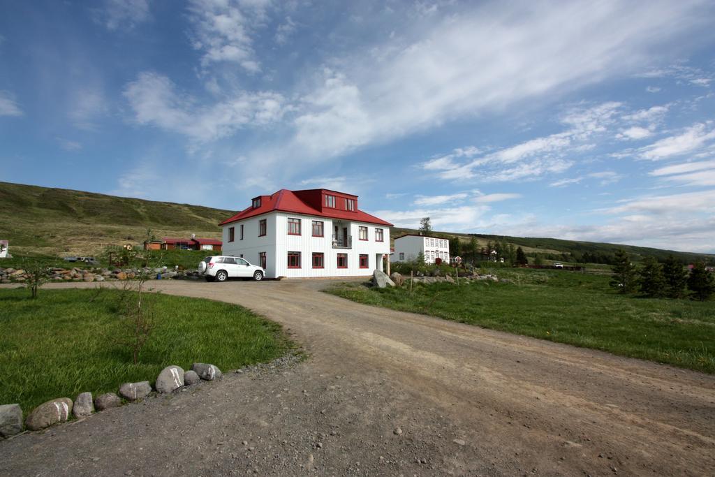 Guesthouse Storu-Laugar エクステリア 写真