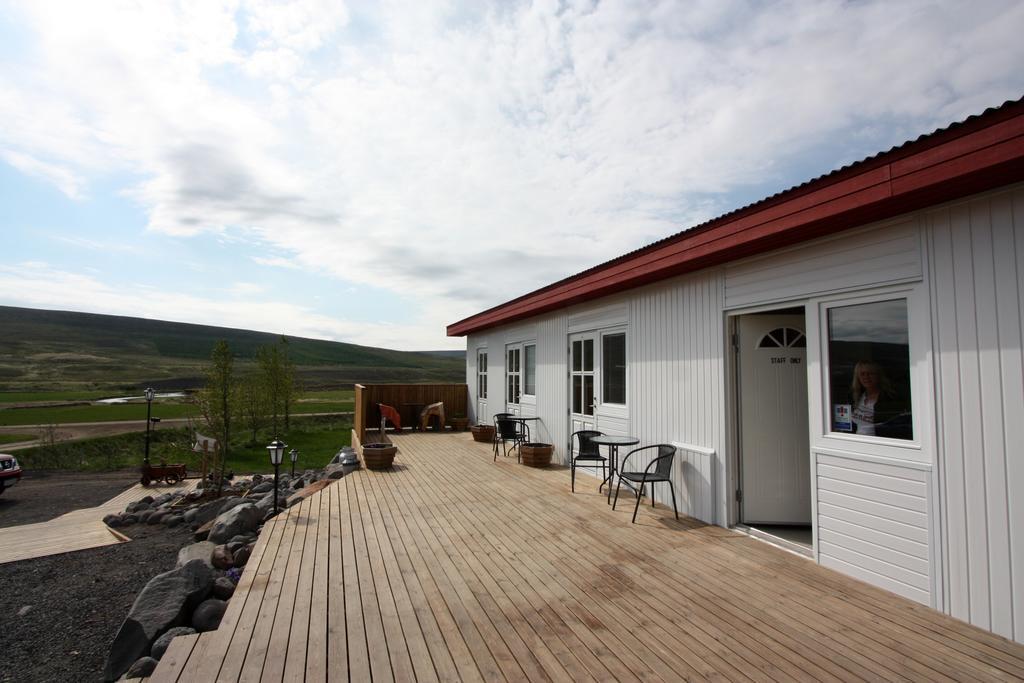 Guesthouse Storu-Laugar ラウガー エクステリア 写真
