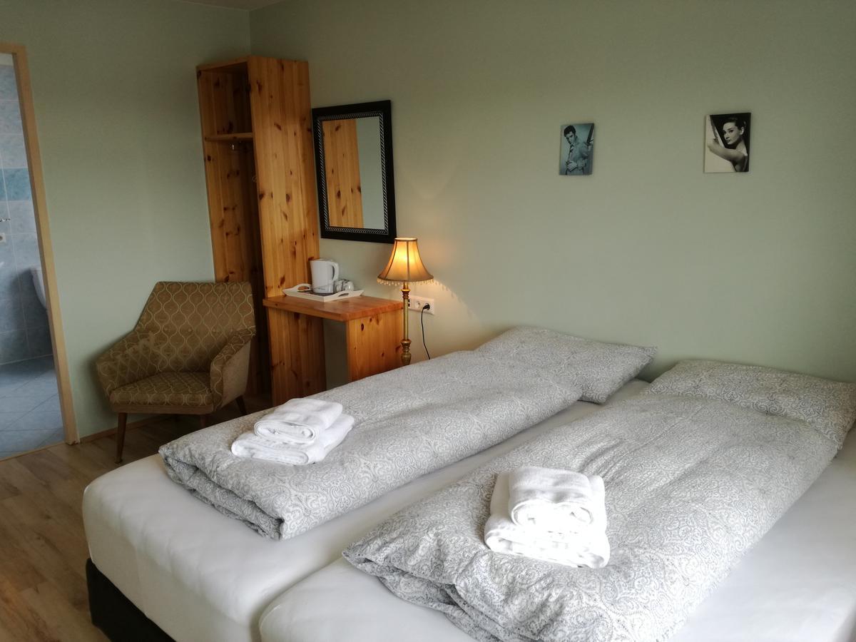 Guesthouse Storu-Laugar ラウガー エクステリア 写真