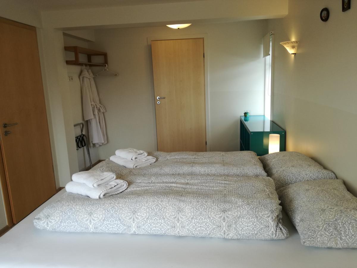 Guesthouse Storu-Laugar ラウガー エクステリア 写真